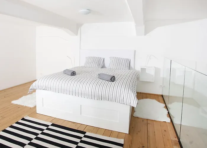 Loft Apartment In Palmovka